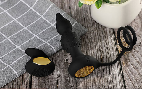 The Benefits of Using a Black Dildo Vibrator