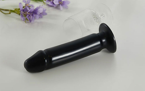 A Beginner's Guide to Black Dildo Vibrators