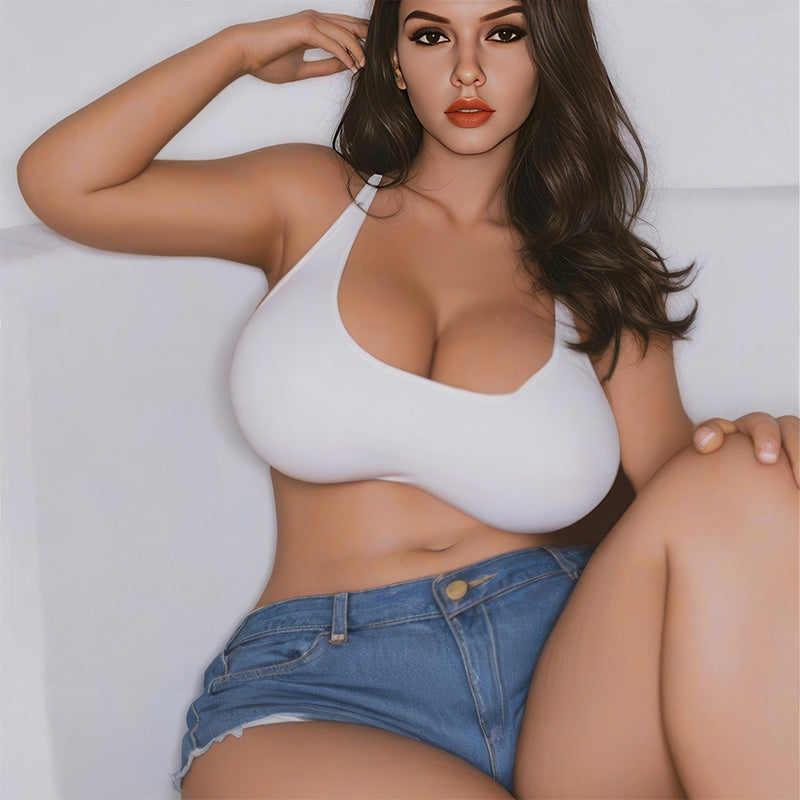 Destiny – 163CM / 64.17 in  Curvy African-American Goddess with D-CUP Voluptuous Breasts, Juicy Hips, and Sun-Kissed Skin